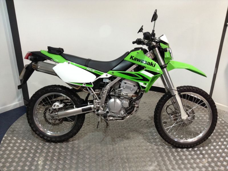 2009 Kawasaki KLX 250 image 1