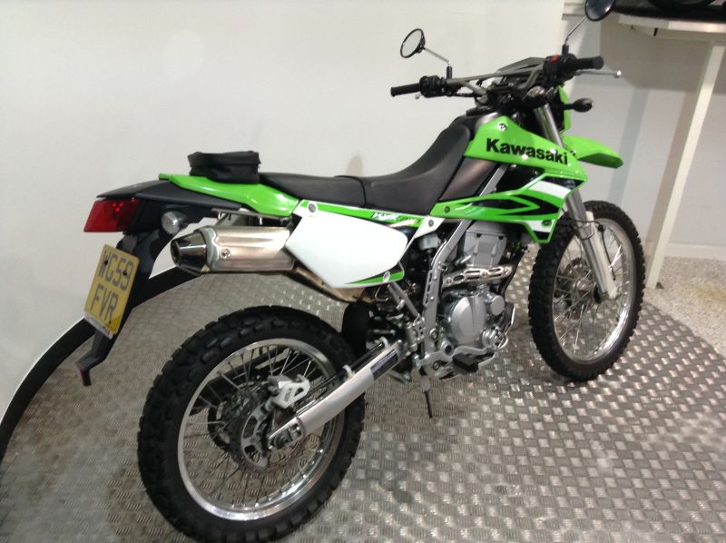 2009 Kawasaki KLX 250 image 3