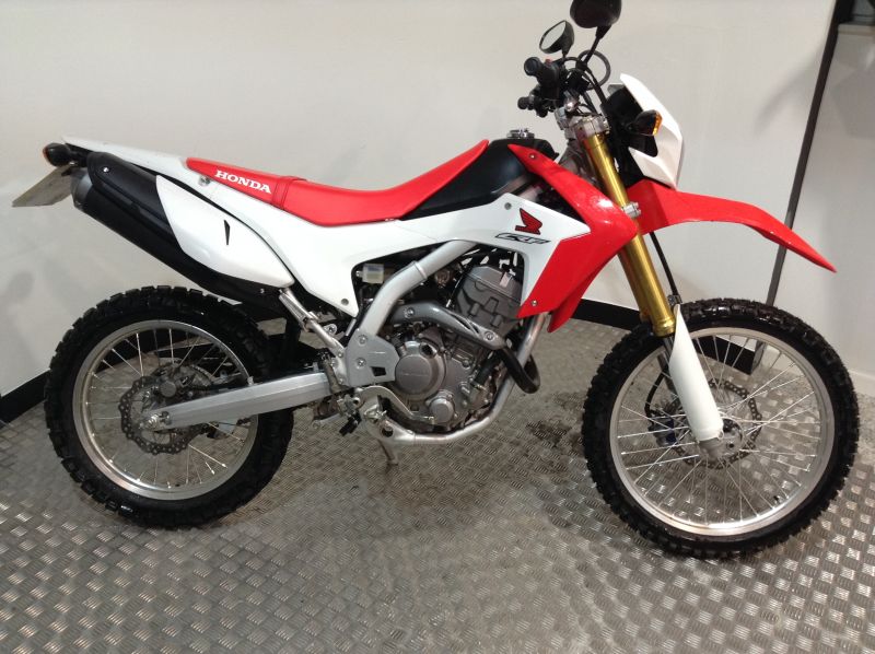 2015 Honda CRF 250 image 1