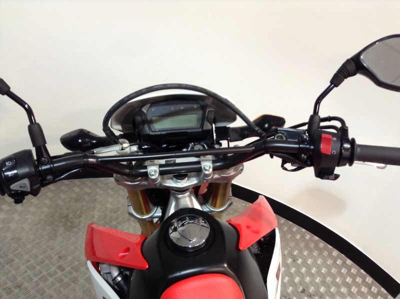 2015 Honda CRF 250 image 5