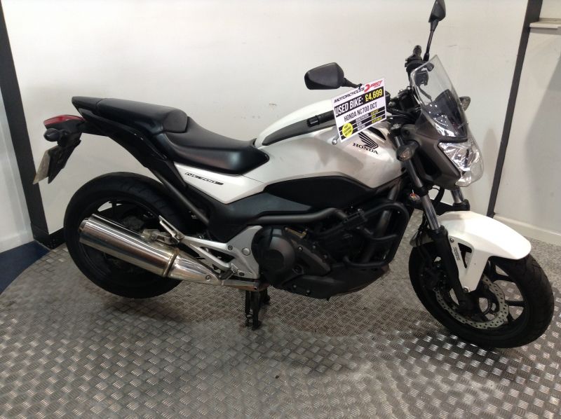 2012 HONDA NC 700 DCT image 1