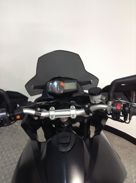 2010 KTM 990 Supermoto image 6