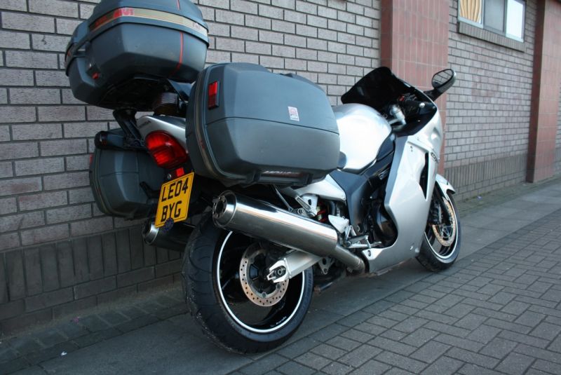 2004 Honda CBR1100 XX Blackbird image 8