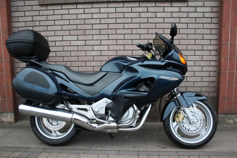 2001 Honda NT650 V Deauville image 1