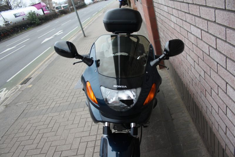 2001 Honda NT650 V Deauville image 4