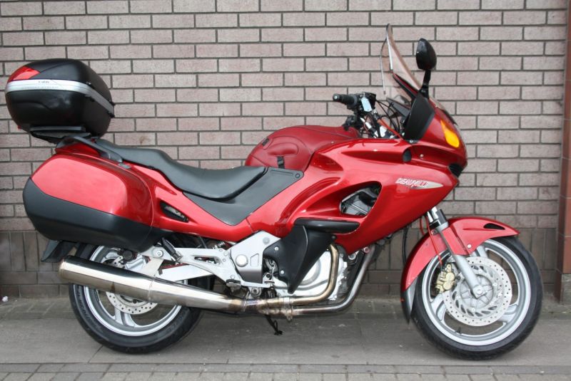 2000 Honda NT650 V Deauville image 1