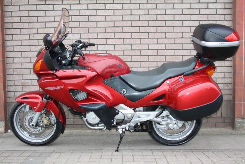 2000 Honda NT650 V Deauville image 3