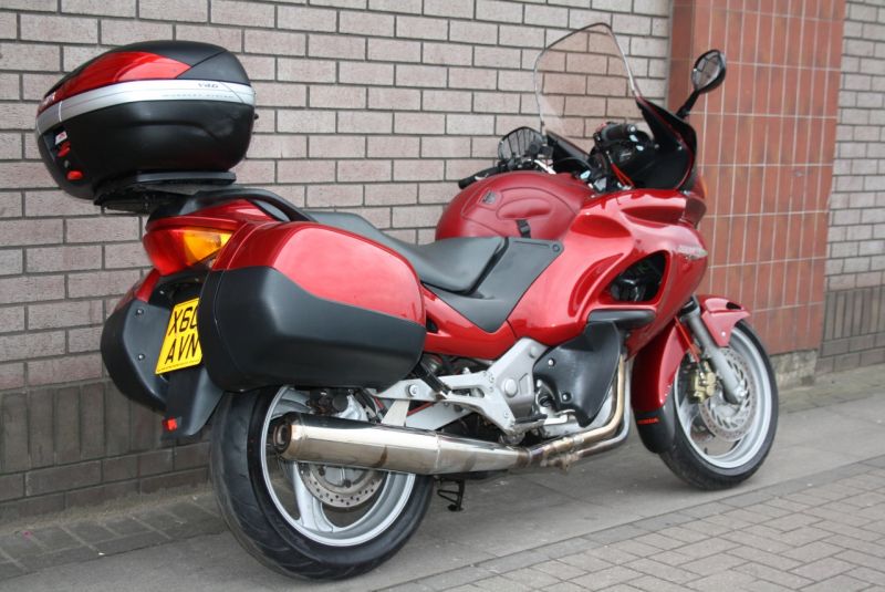 2000 Honda NT650 V Deauville image 6