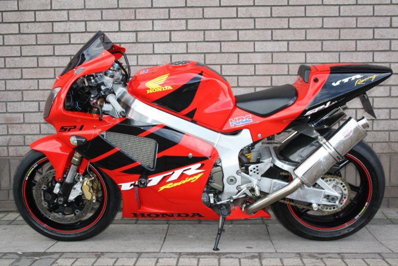 2000 Honda VTR1000 SP1 image 3