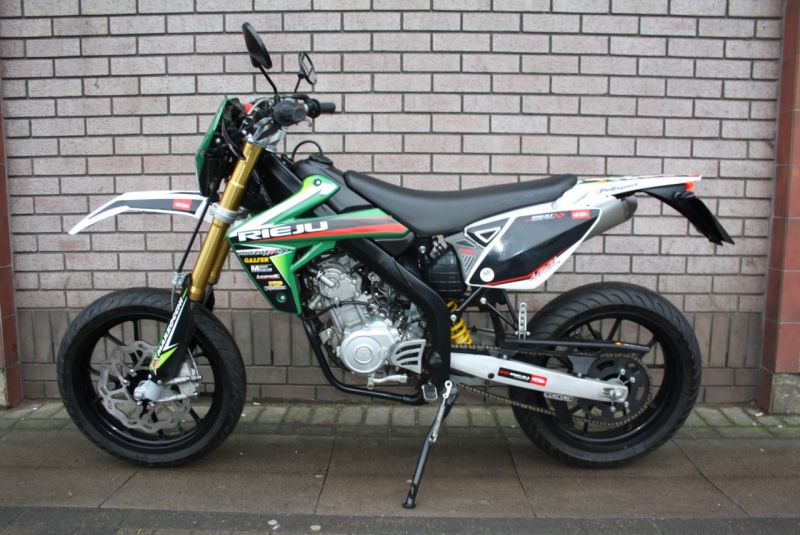 2015 Rieju Marathon 125 Pro image 3