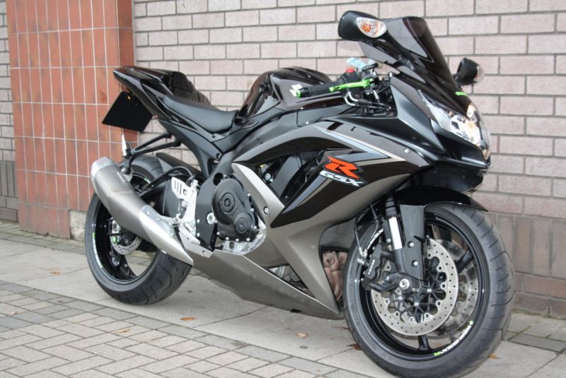 2011 Suzuki GSXR 750 L0 image 2