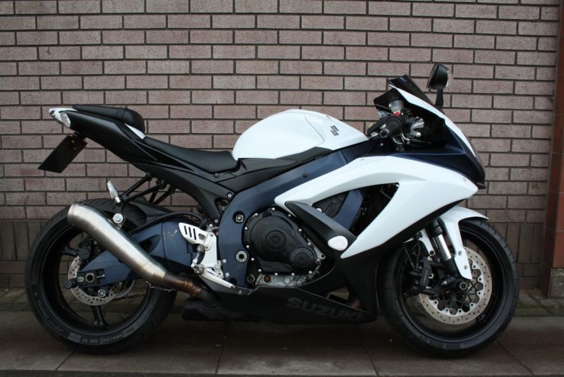 2010 Suzuki GSXR 750 L0 image 1