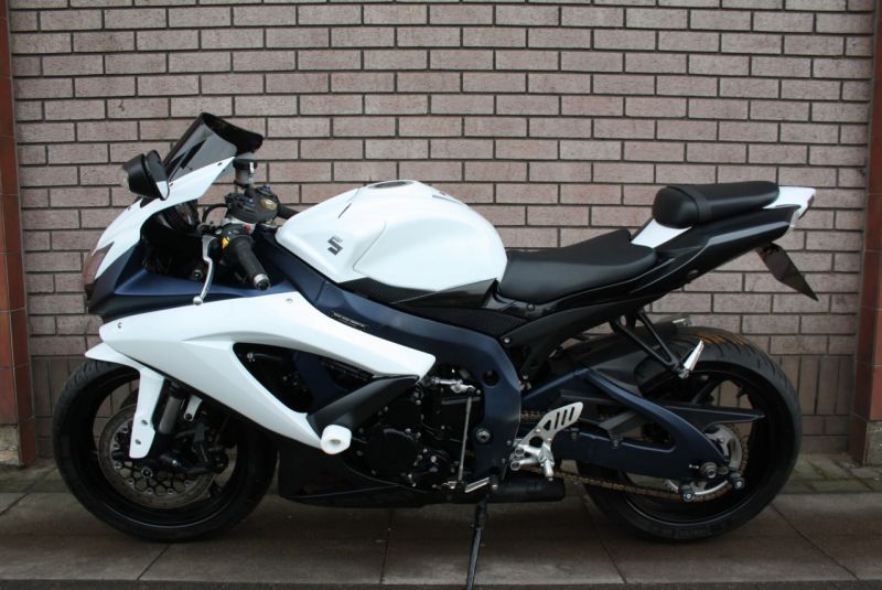 2010 Suzuki GSXR 750 L0 image 3