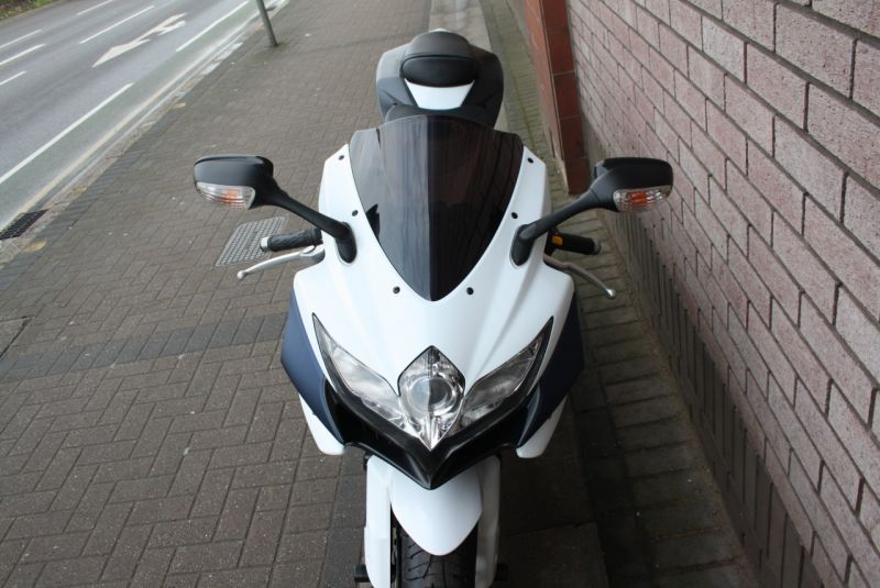 2010 Suzuki GSXR 750 L0 image 4