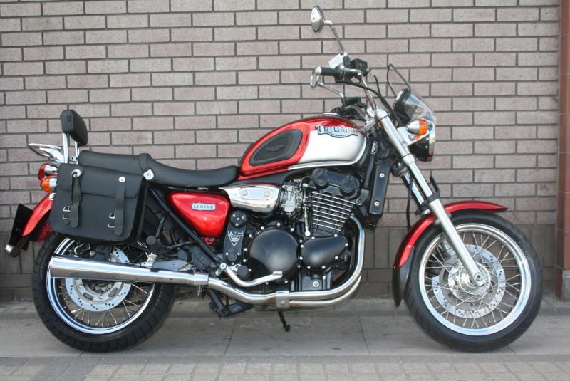 2001 Triumph Legend TT image 1