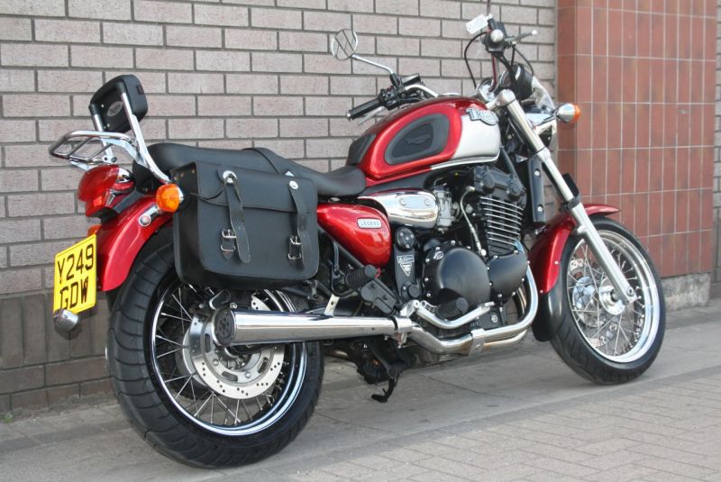 2001 Triumph Legend TT image 6