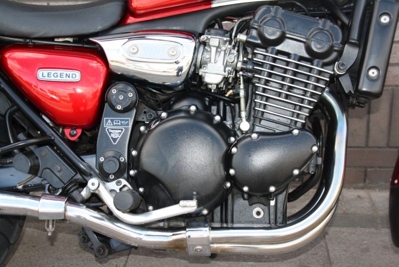2001 Triumph Legend TT image 9
