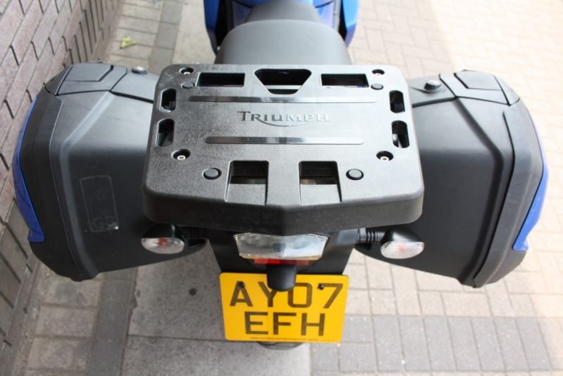 2007 Triumph Sprint ST 1050 image 8