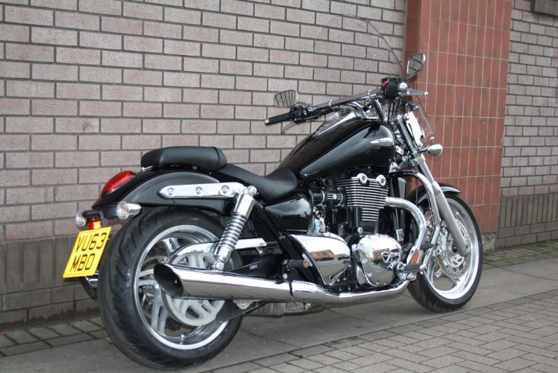 2013 Triumph Thunderbird 1600 image 7