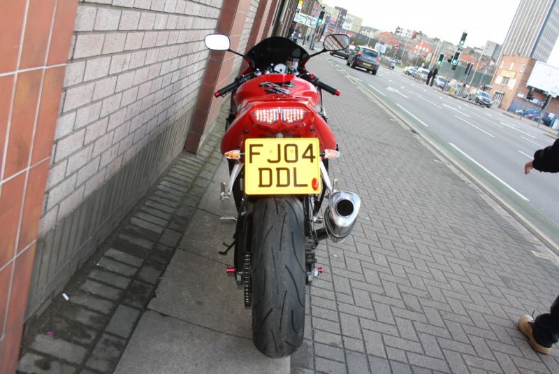 2004 Yamaha YZF R6 image 7