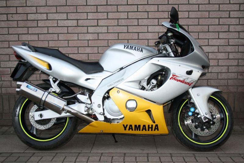 1998 Yamaha YZF600R Thundercat image 1
