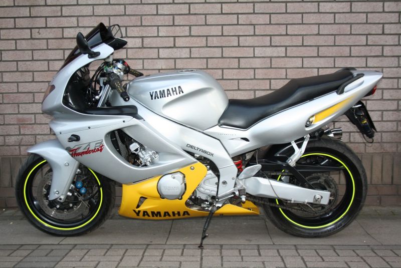 1998 Yamaha YZF600R Thundercat image 3