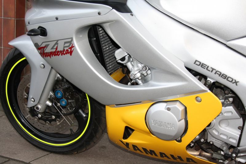 1998 Yamaha YZF600R Thundercat image 8