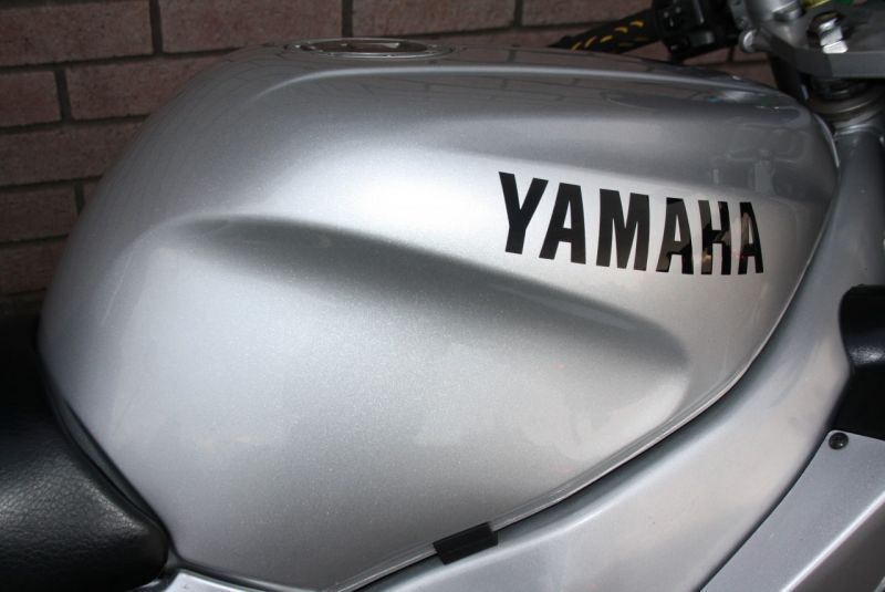 1998 Yamaha YZF600R Thundercat image 9