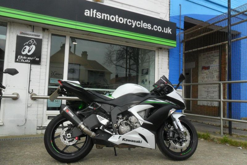 2014 Kawasaki ZX-6R Ninja 636 image 1