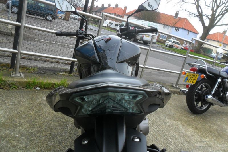 2013 Kawasaki Z800 image 5