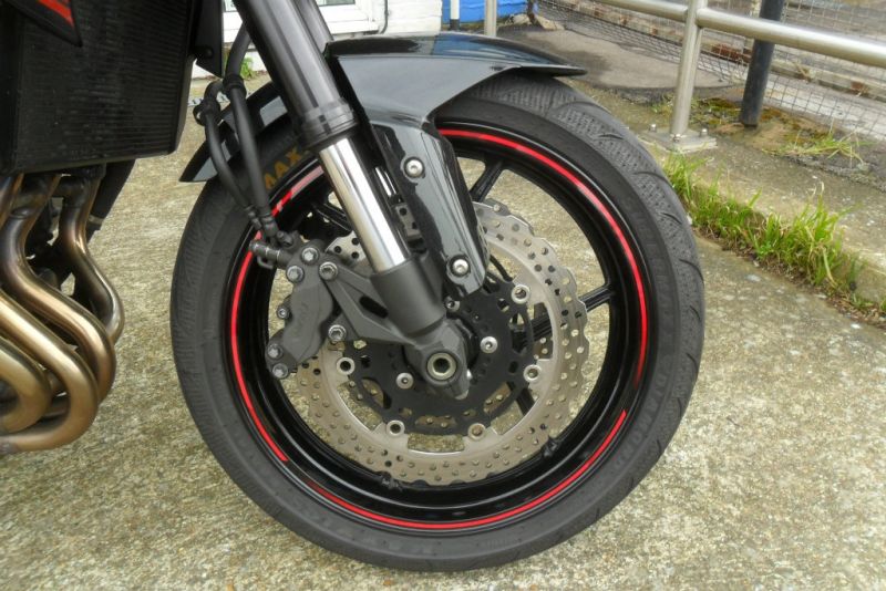 2013 Kawasaki Z800 image 8