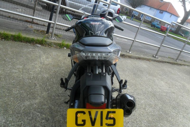 2015 Kawasaki ZX-10R 1000 Ninja image 8