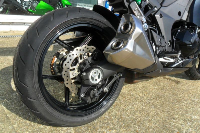 2015 Kawasaki Z1000SX image 3