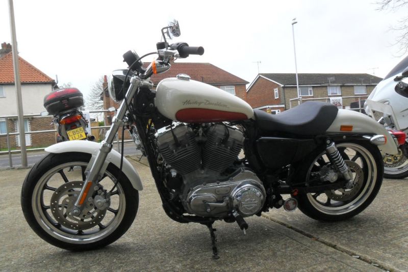 2012 Harley-Davidson Sportster 900 XL image 2