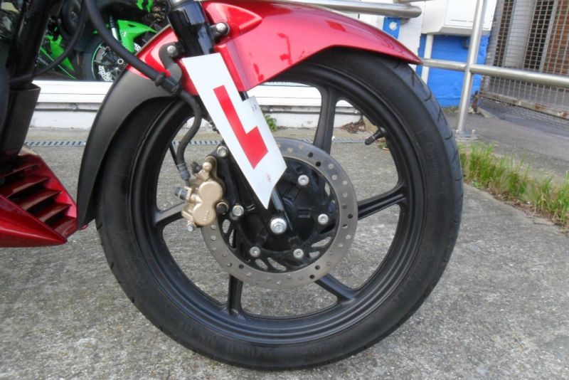 2015 Honda CBF125 image 7