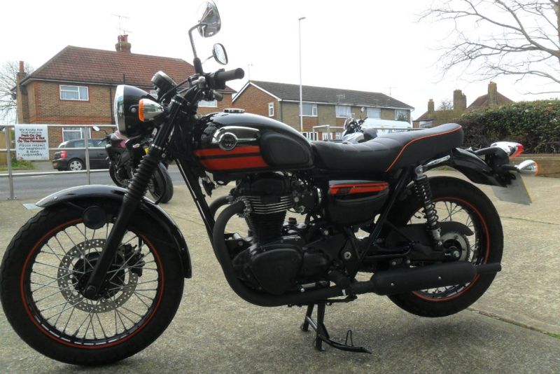 2014 Kawasaki W800 Special Edition Naked image 2