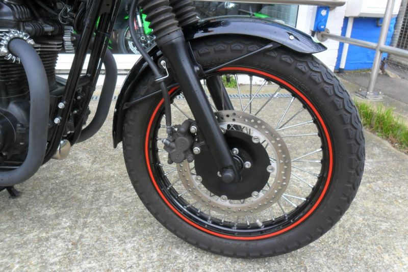 2014 Kawasaki W800 Special Edition Naked image 5