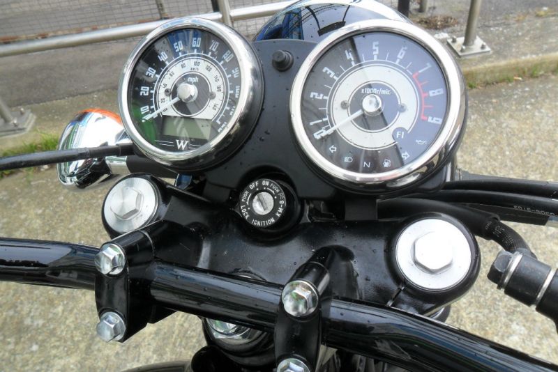 2014 Kawasaki W800 Special Edition Naked image 6