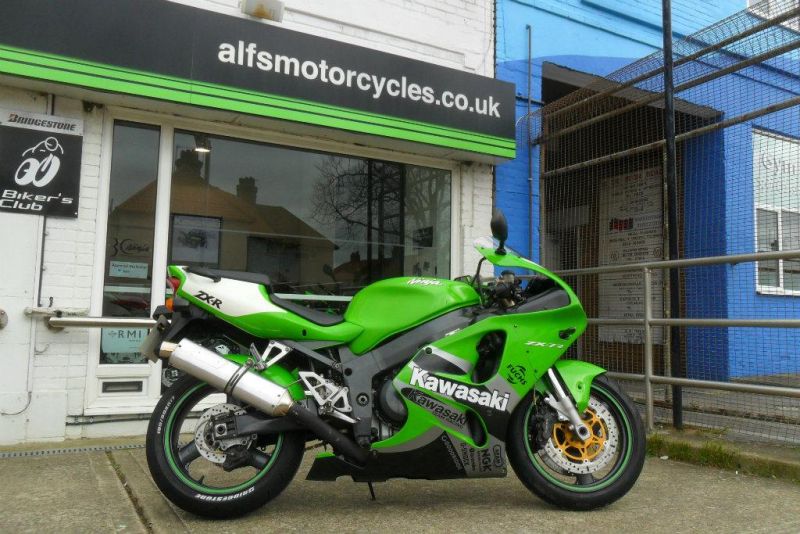 2000 Kawasaki ZX-7R 750 P4 image 1