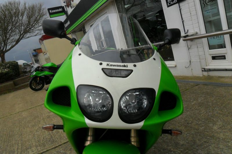 2000 Kawasaki ZX-7R 750 P4 image 3