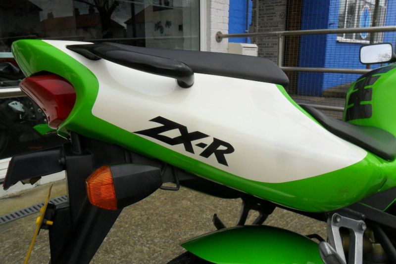 2000 Kawasaki ZX-7R 750 P4 image 4
