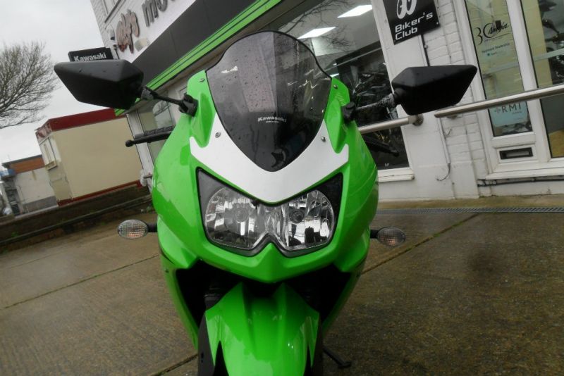 2011 Kawasaki Ninja 250 R image 8