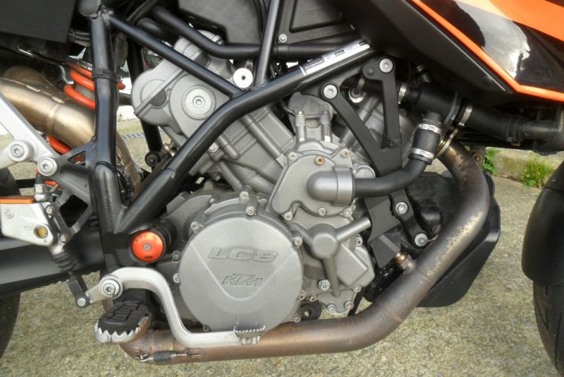 2009 KTM Supermoto 1000 T image 6