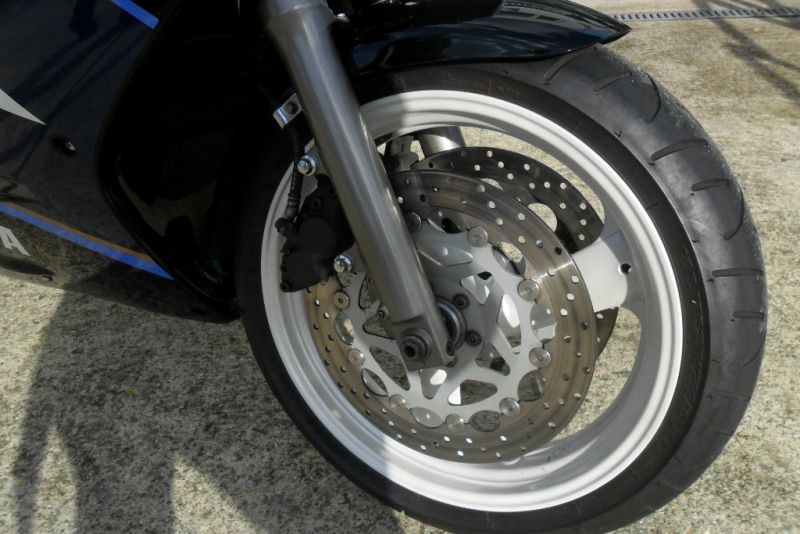 1990 YAMAHA FZR1000 R image 2