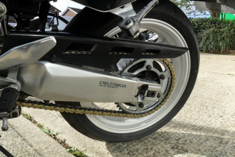 1990 YAMAHA FZR1000 R image 5