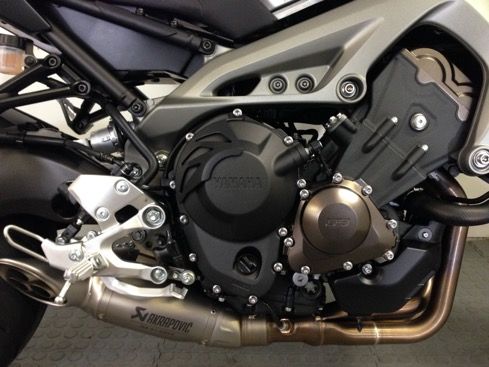 2015 Yamaha MT-09 image 9