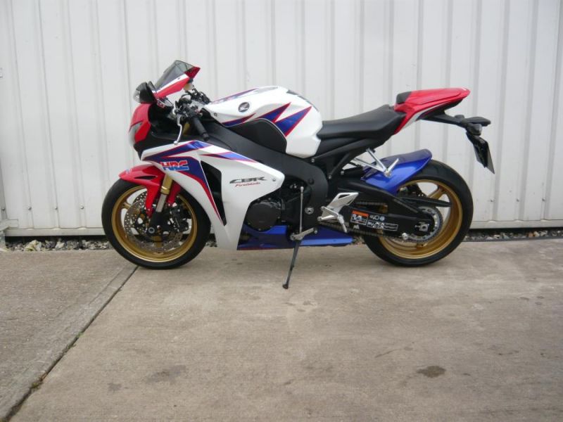 2010 HONDA CBR1000RR FIREBLADE image 5