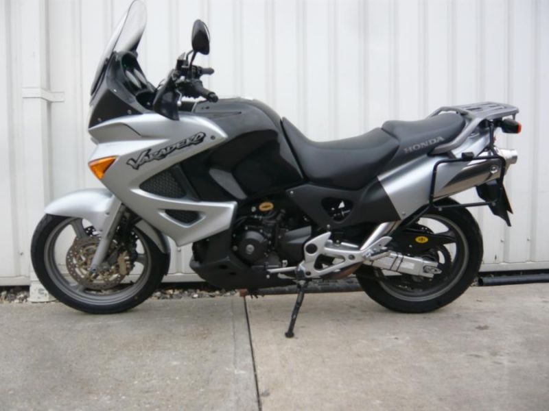 2003 Honda XL1000v Varadero image 2
