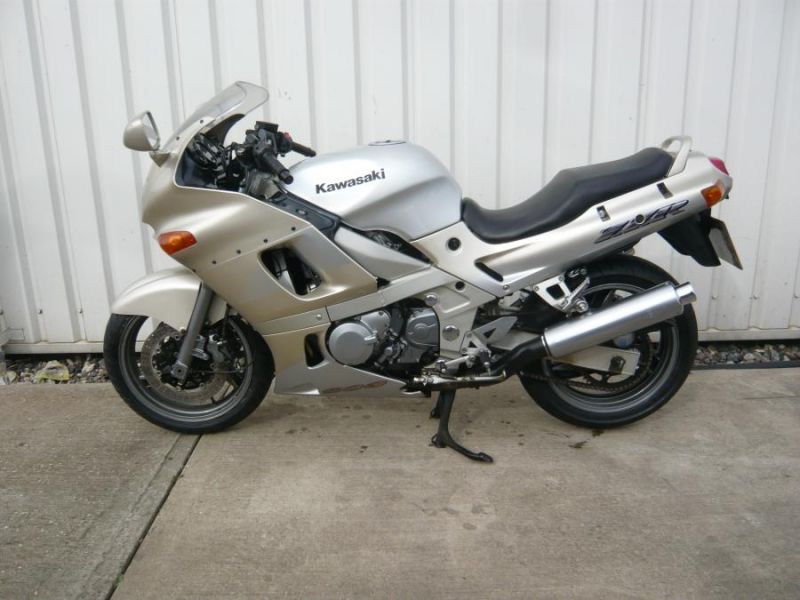 2003 KAWASAKI ZZR600 image 2