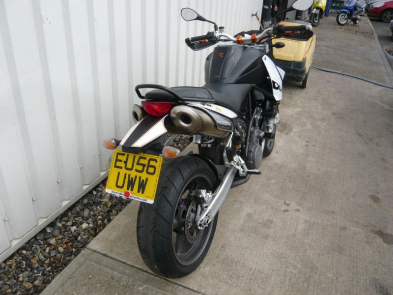 2007 KTM 990 SUPERDUKE image 4